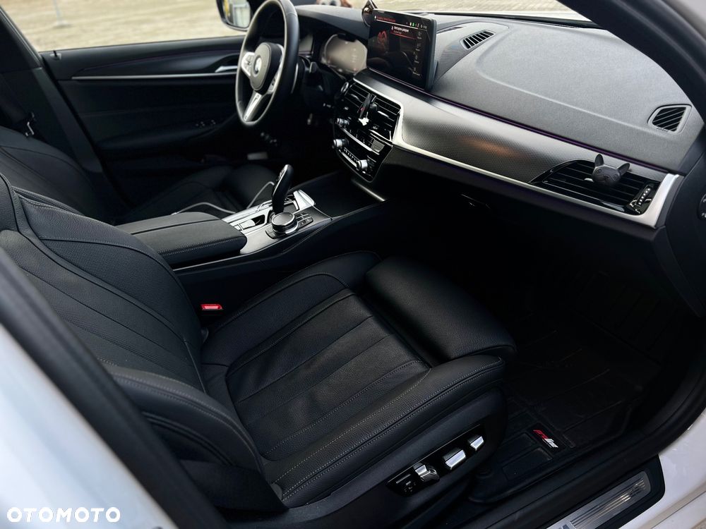 BMW Seria 5 520d xDrive M Sport Edition - 19