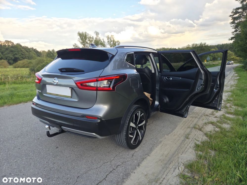 Nissan Qashqai 1.3 DIG-T N-Connecta DCT - 24