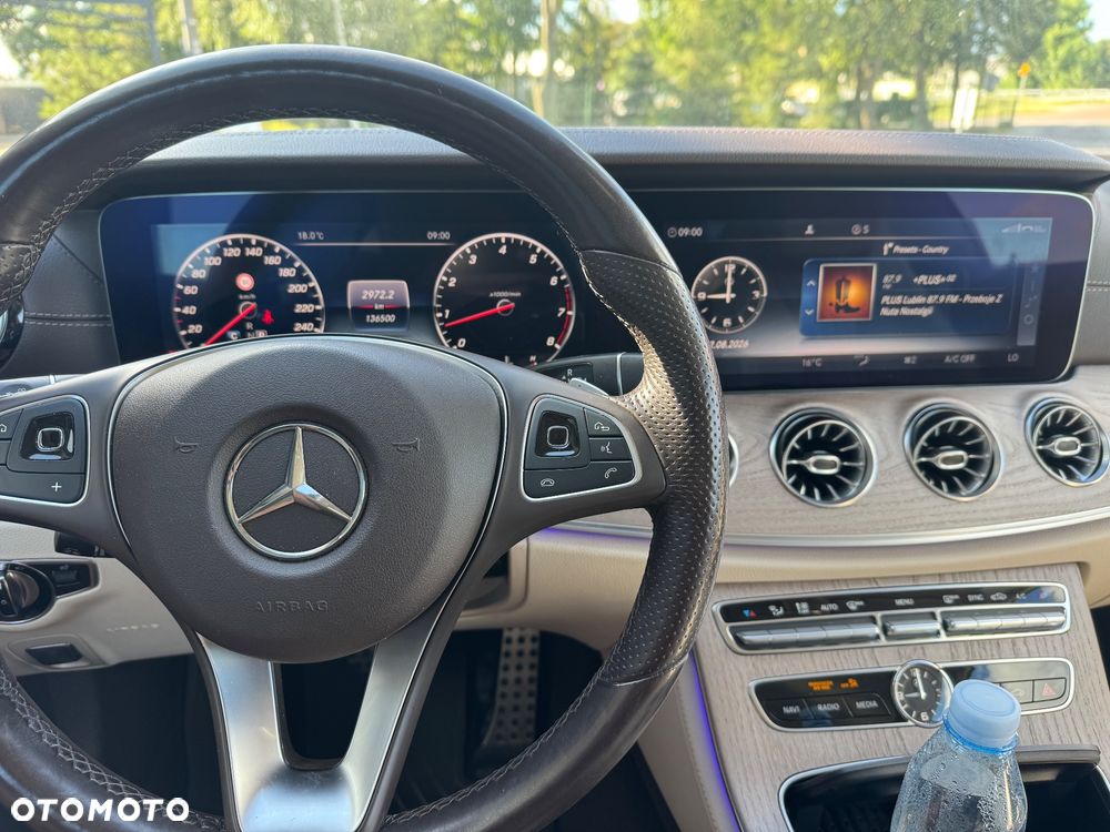 Mercedes-Benz Klasa E 400 4-Matic 9G-TRONIC - 24
