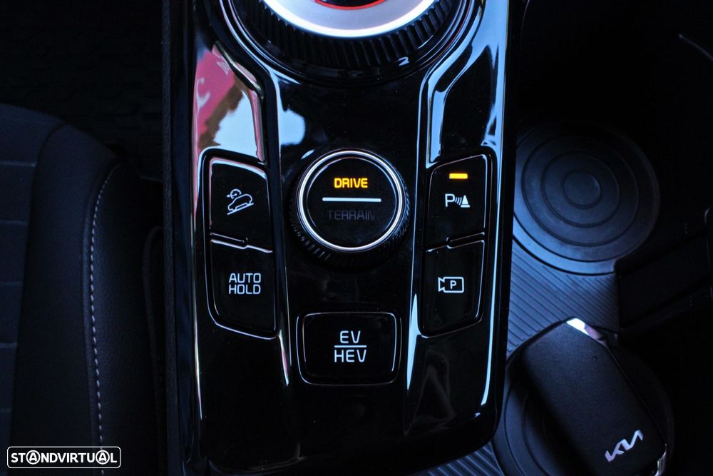 Kia Sportage 1.6 T-GDi PHEV Tech - 18