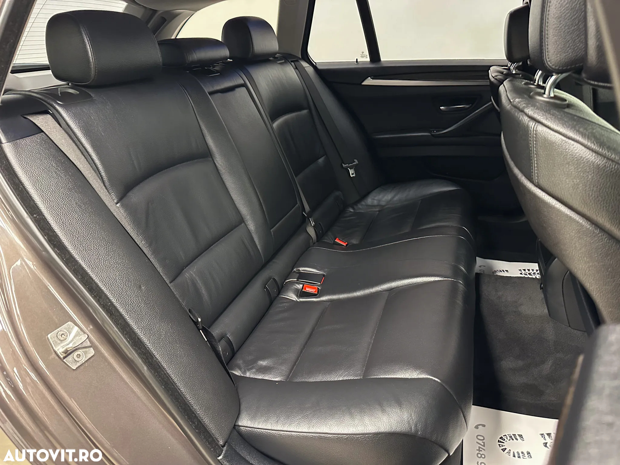BMW Seria 5 520d Touring - 15