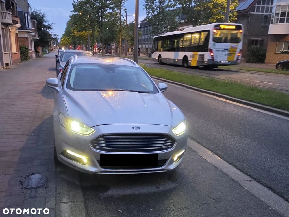 Ford Mondeo 2.0 TDCi STart-Stopp Titanium - 3