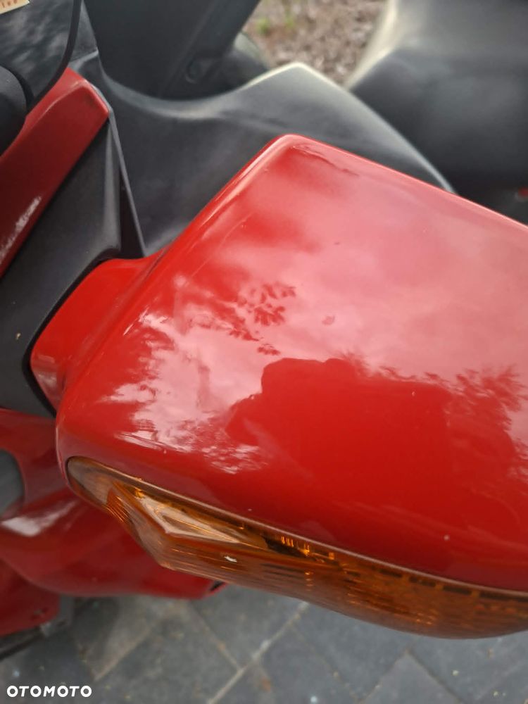 Suzuki Burgman - 9