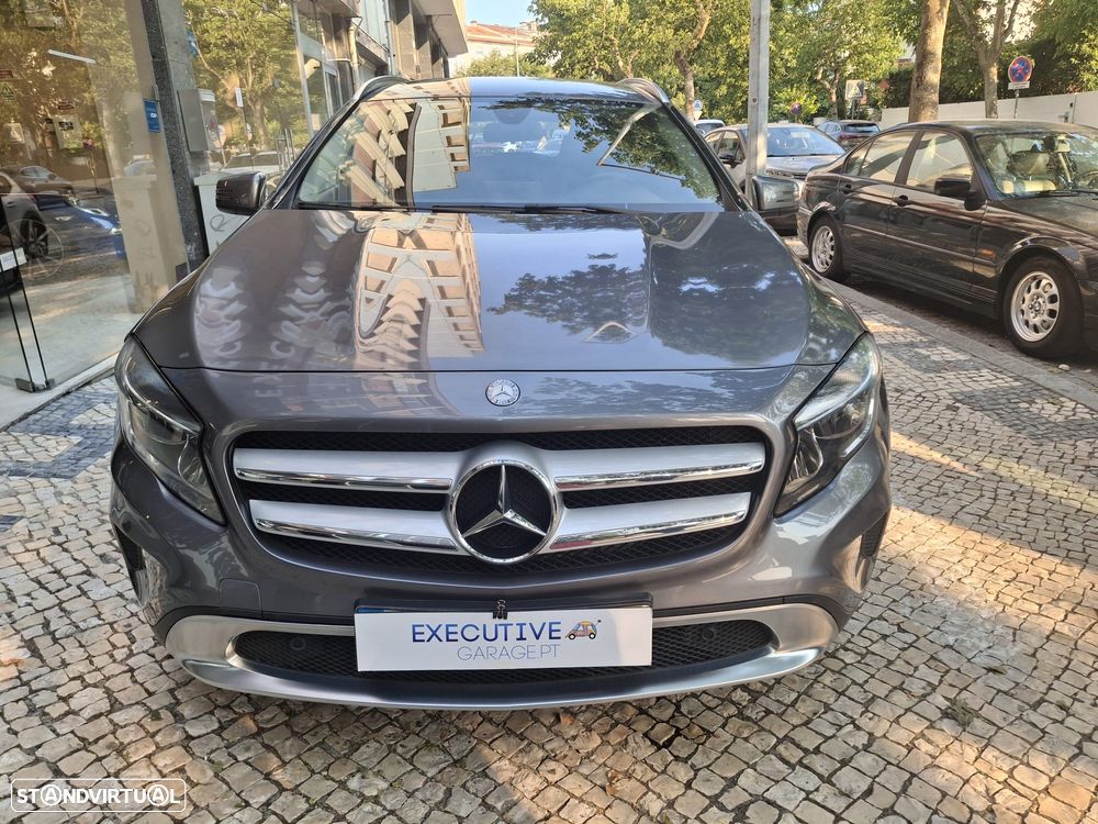 Mercedes-Benz GLA 180 d Urban - 2