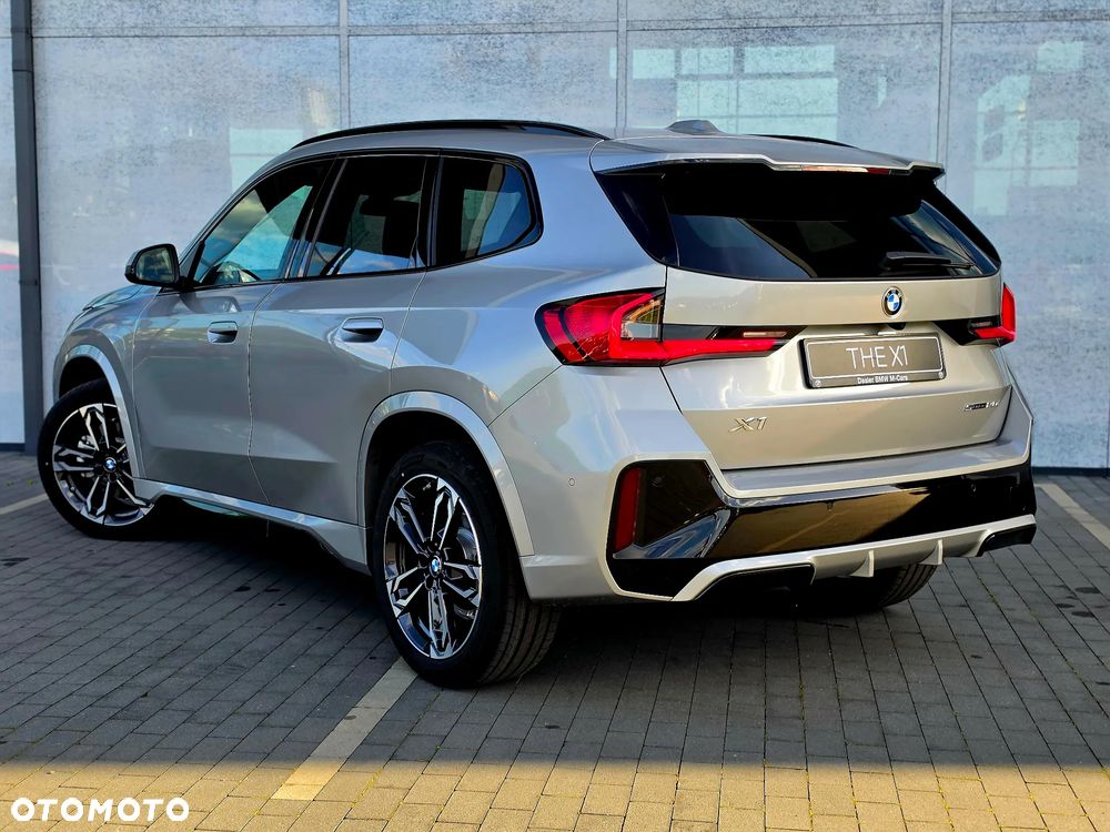 BMW X1 sDrive20i mHEV - 4