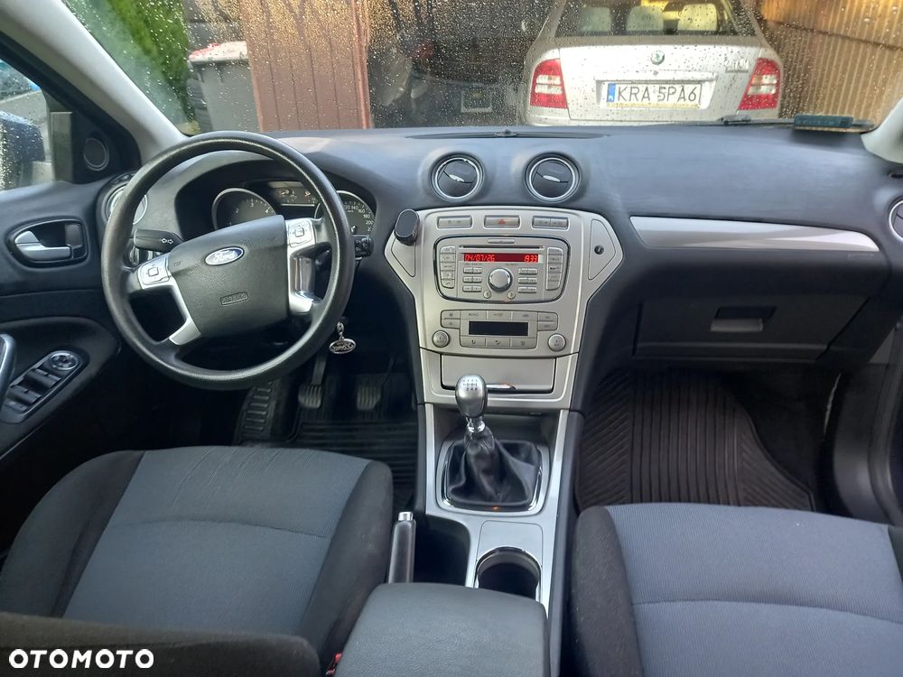 Ford Mondeo - 10