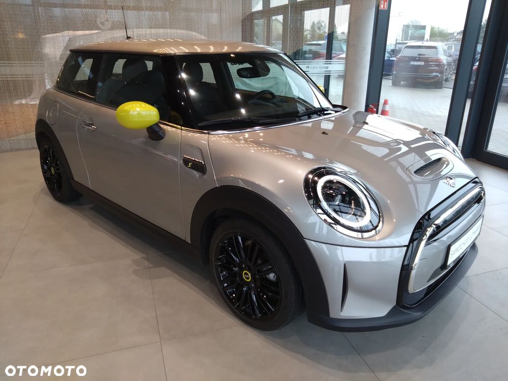 MINI Cooper SE Electric Trim - 3