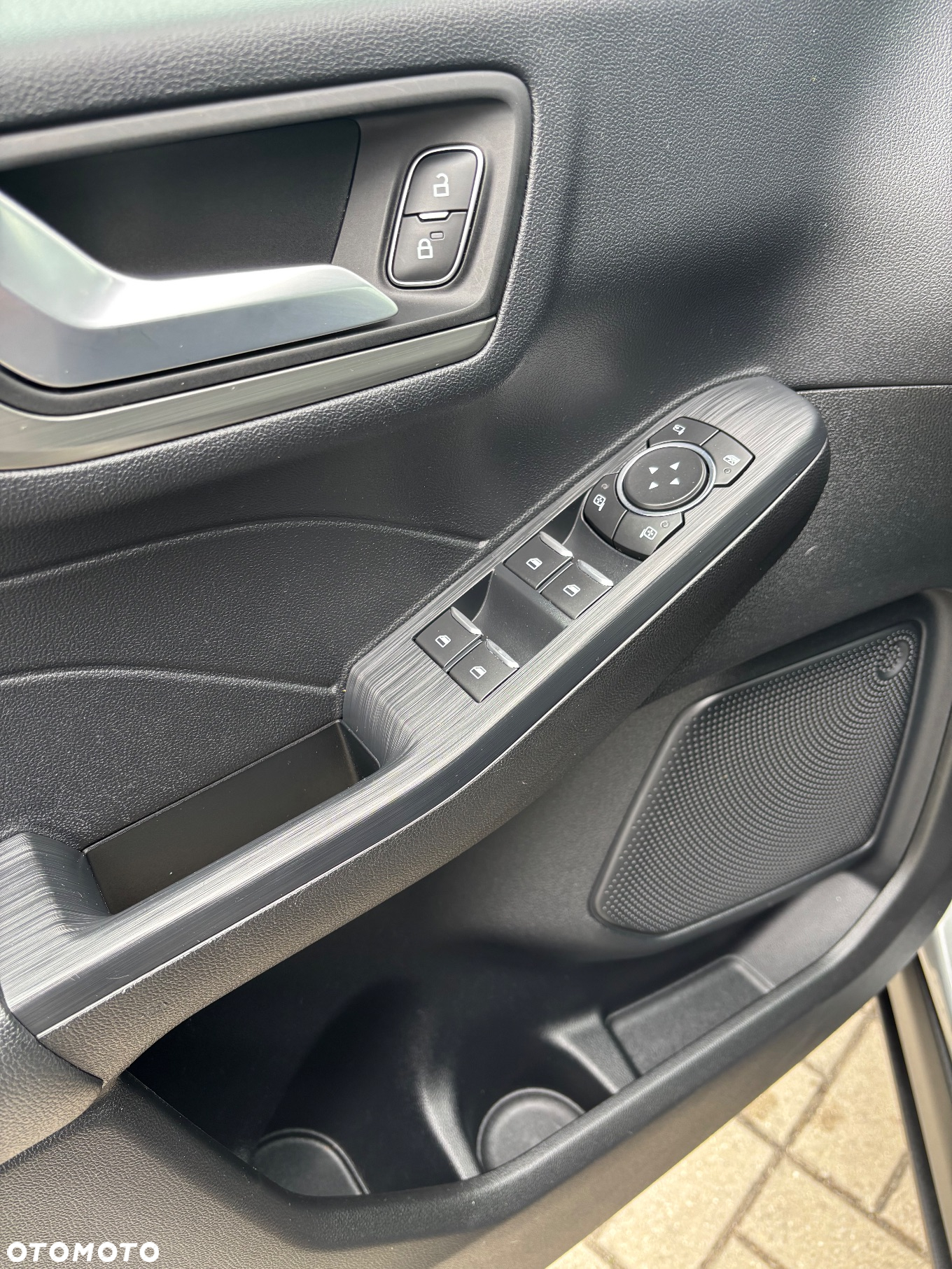 Ford Kuga 2.5 FHEV FWD Titanium - 10