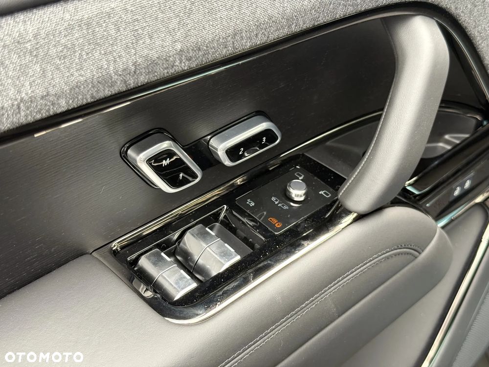 Land Rover Range Rover Sport D350 Autobiography - 17