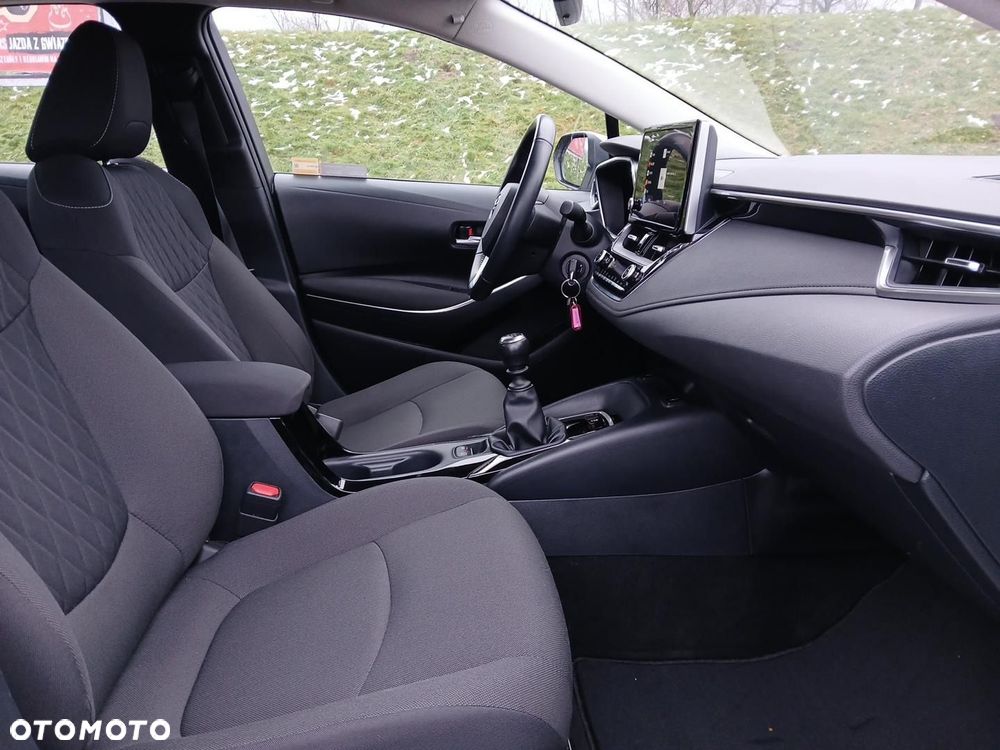 Toyota Corolla - 10