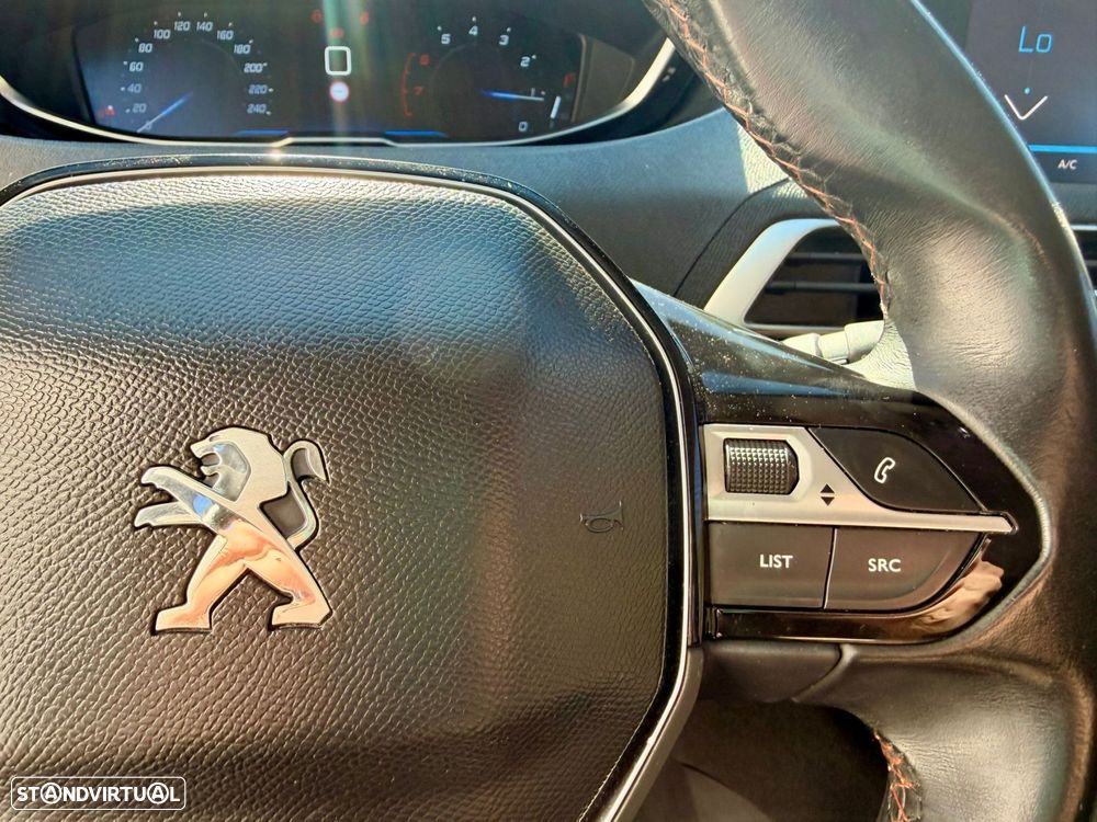 Peugeot 3008 1.2 PureTech Active - 28