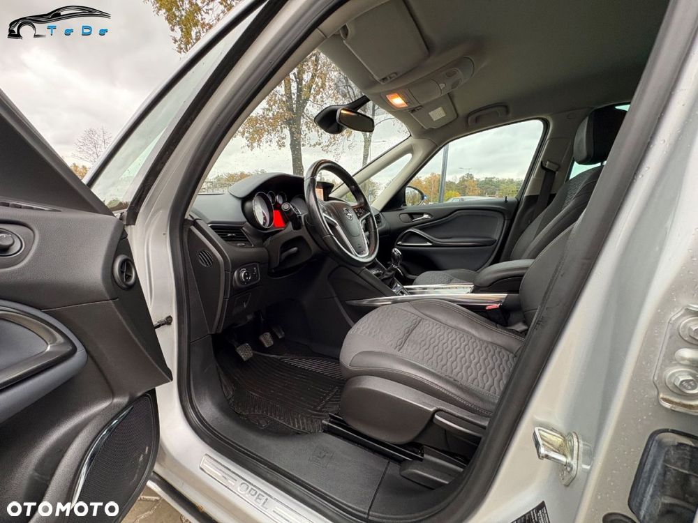 Opel Zafira 1.4 T Cosmo EcoFLEX S&S EU6 - 15
