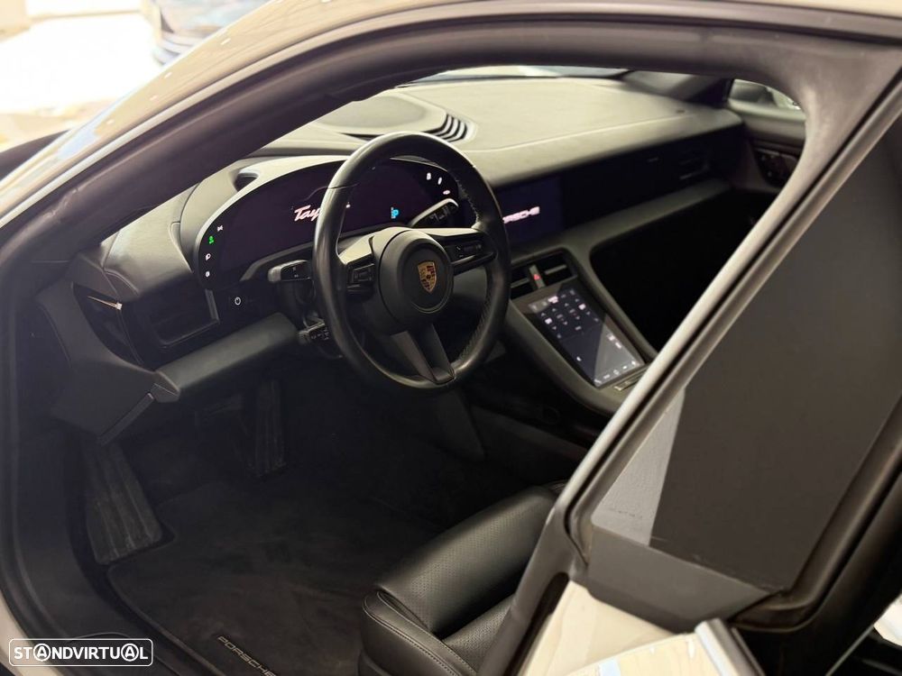 Porsche Taycan Standard - 18