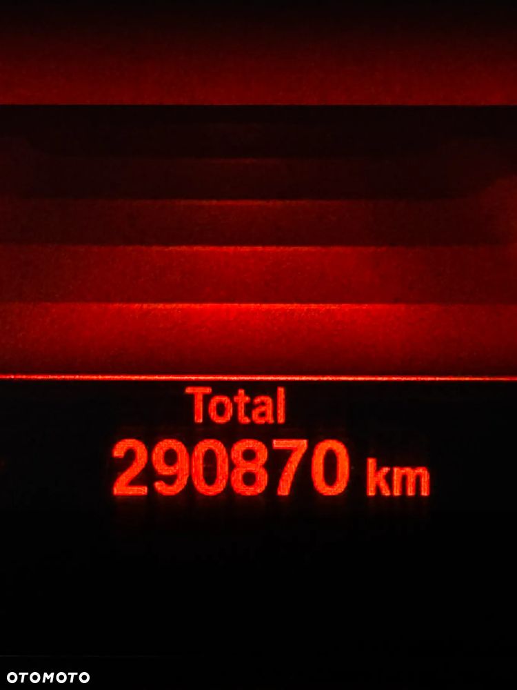 BMW X6 xDrive40d - 24