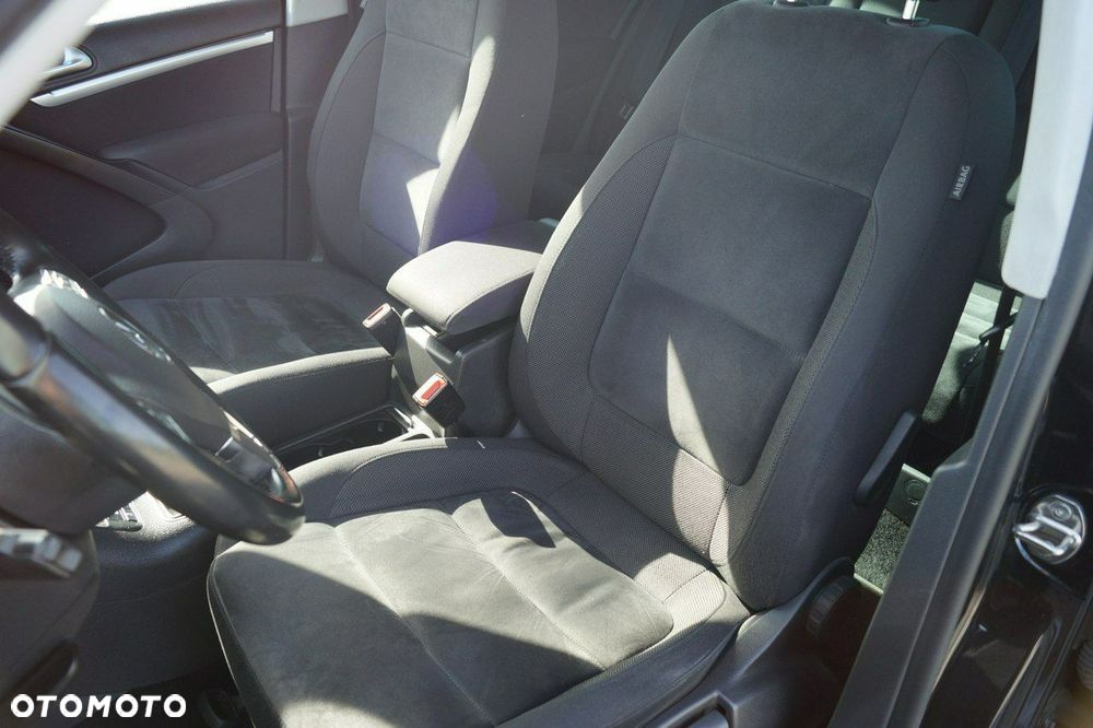 Volkswagen Tiguan - 17