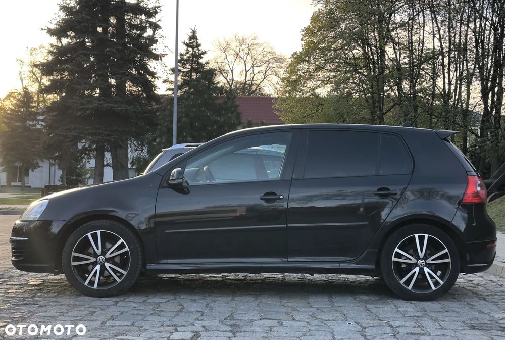 Volkswagen Golf - 5
