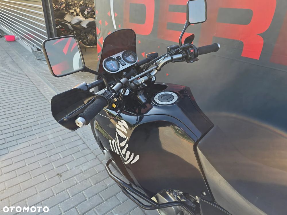 Suzuki DR - 13