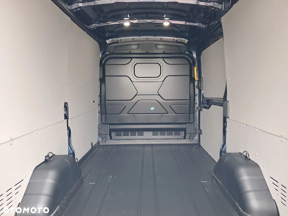 Ford Transit - 24