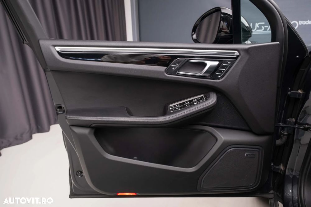PORSCHE Macan 2016 — imagine 20
