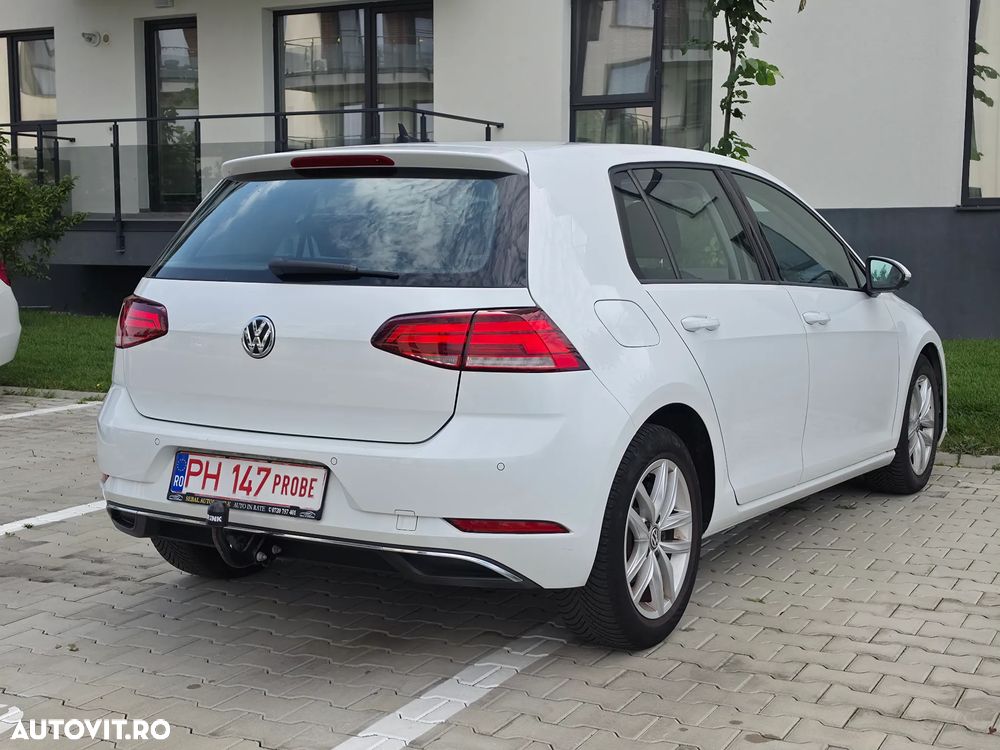Volkswagen Golf 1.6 TDI SCR DSG Comfortline - 4