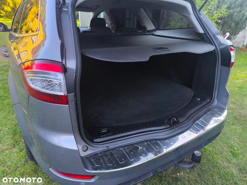 Ford Mondeo - 18
