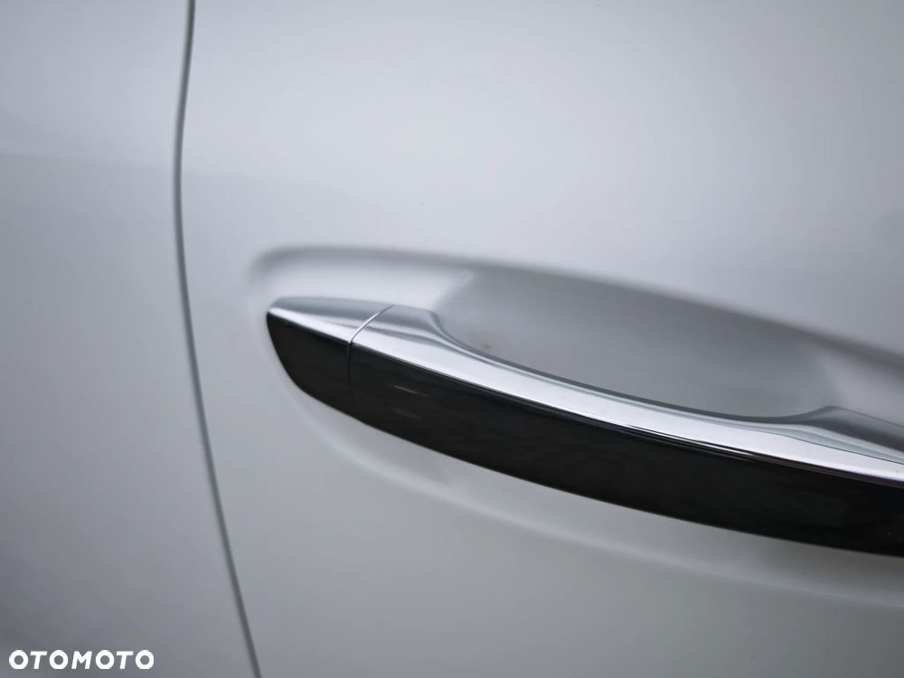 Citroën C4 Picasso BlueHDi 150 EAT6 SHINE - 17