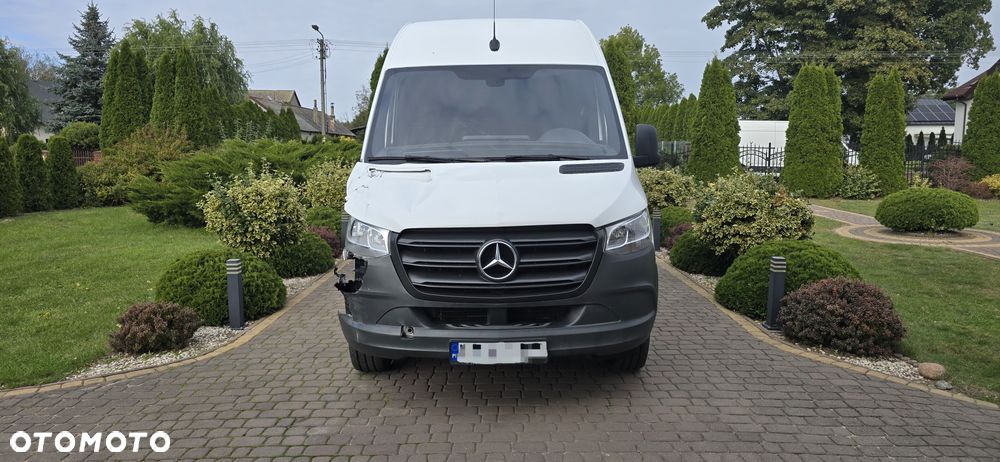 Mercedes-Benz Sprinter - 5