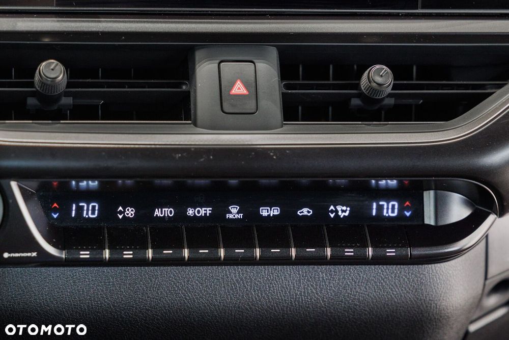 Lexus UX 200 Elegance 2WD - 27