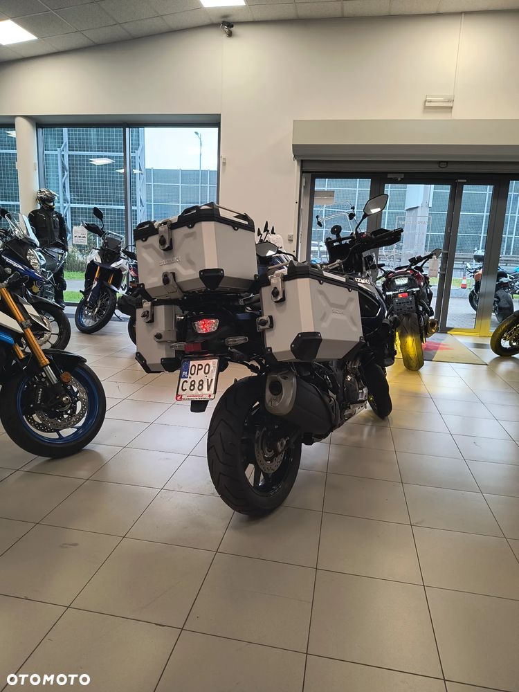 Suzuki V-STROM - 3