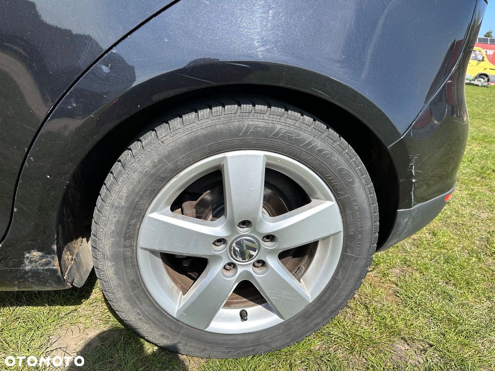 Volkswagen Golf Plus 2.0 FSI Comfortline - 4