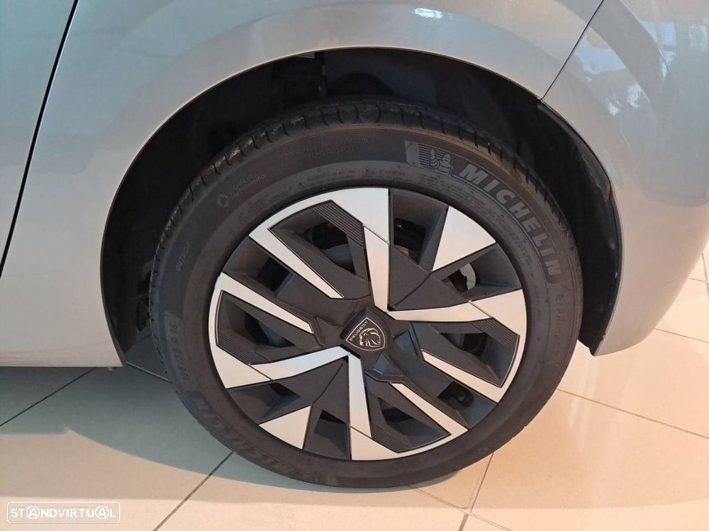 Peugeot e-208 50 kWh Style — fotografia 11