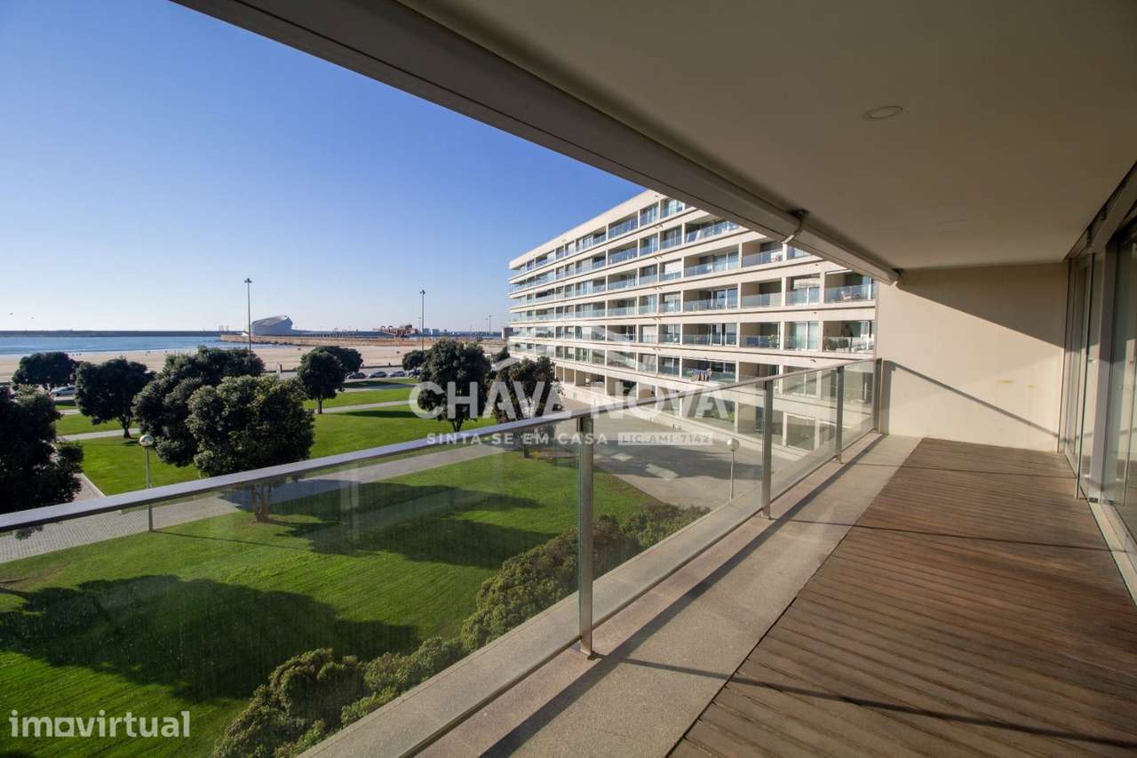 Apart. T4 na Primeira Linha de Mar em Matosinhos - Grande imagem: 2/24