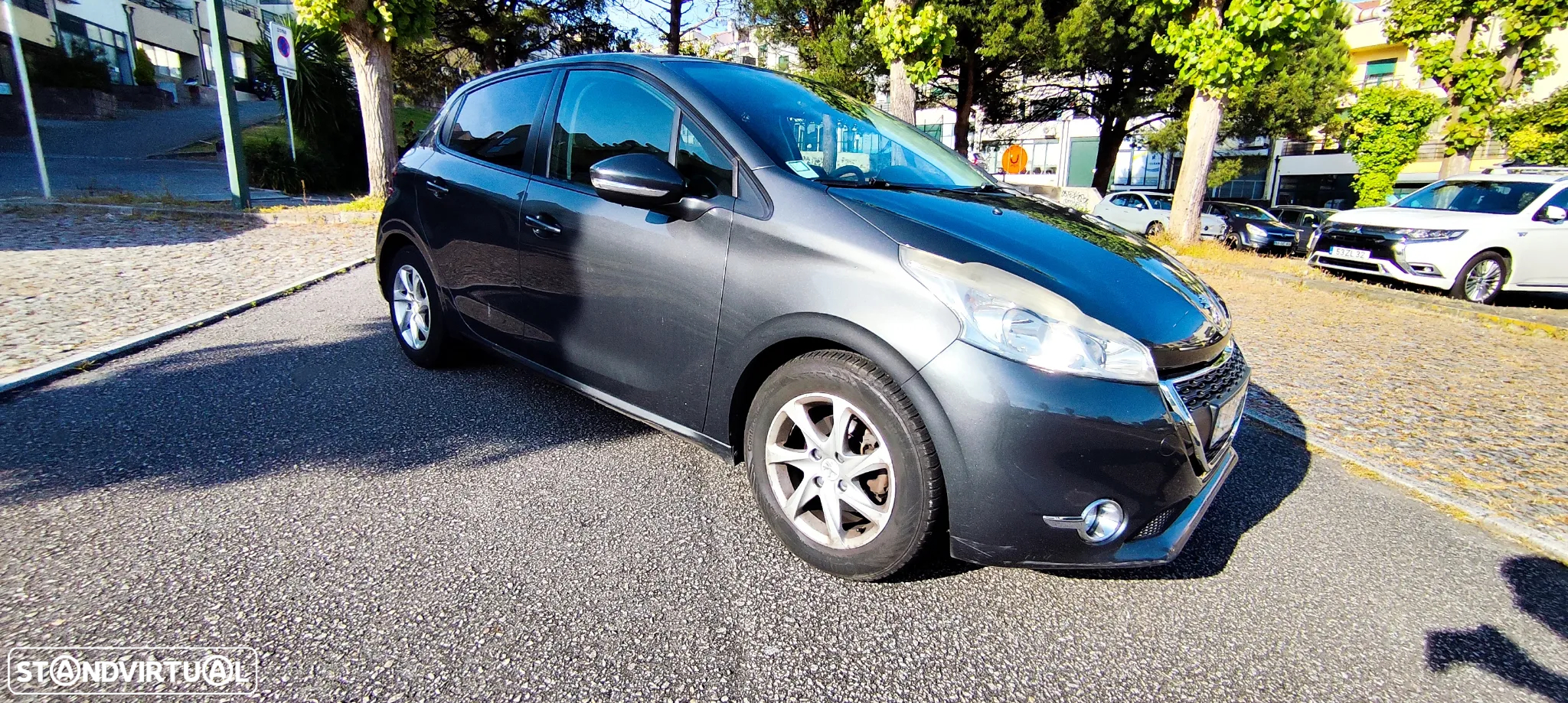 Peugeot 208 1.4 HDi Active - 4