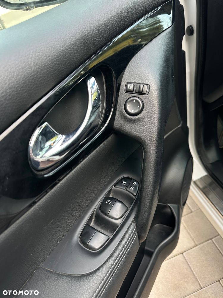 Nissan Qashqai - 11