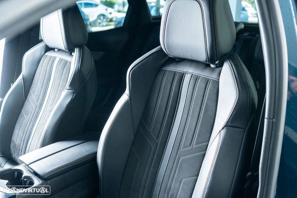 Peugeot 3008 1.6 Hybrid GT Pack e-EAT8 - 8