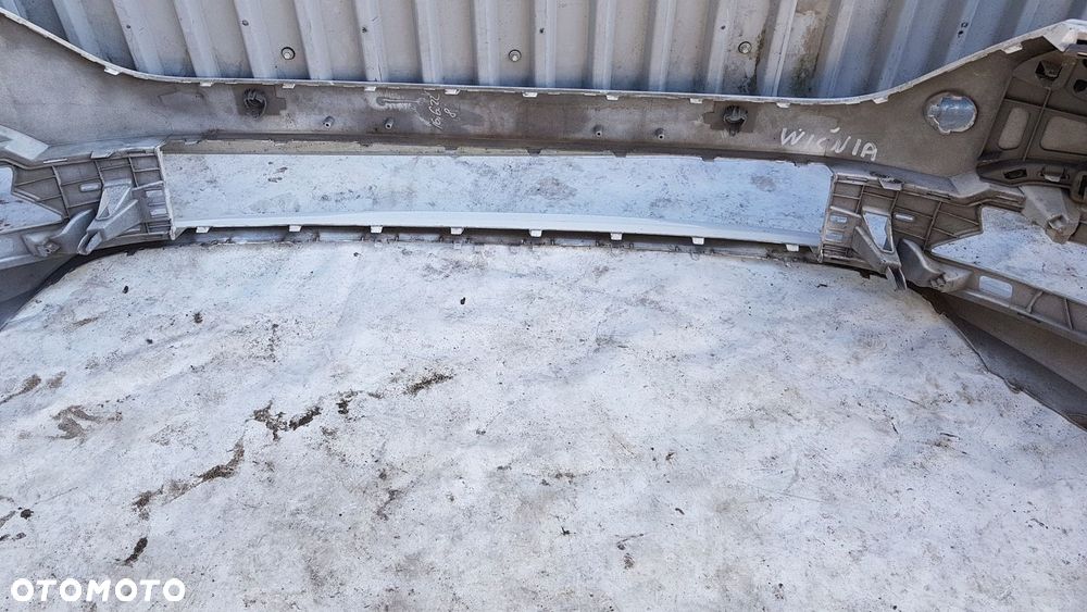 Zderzak przedni Skoda Octavia IV - 12