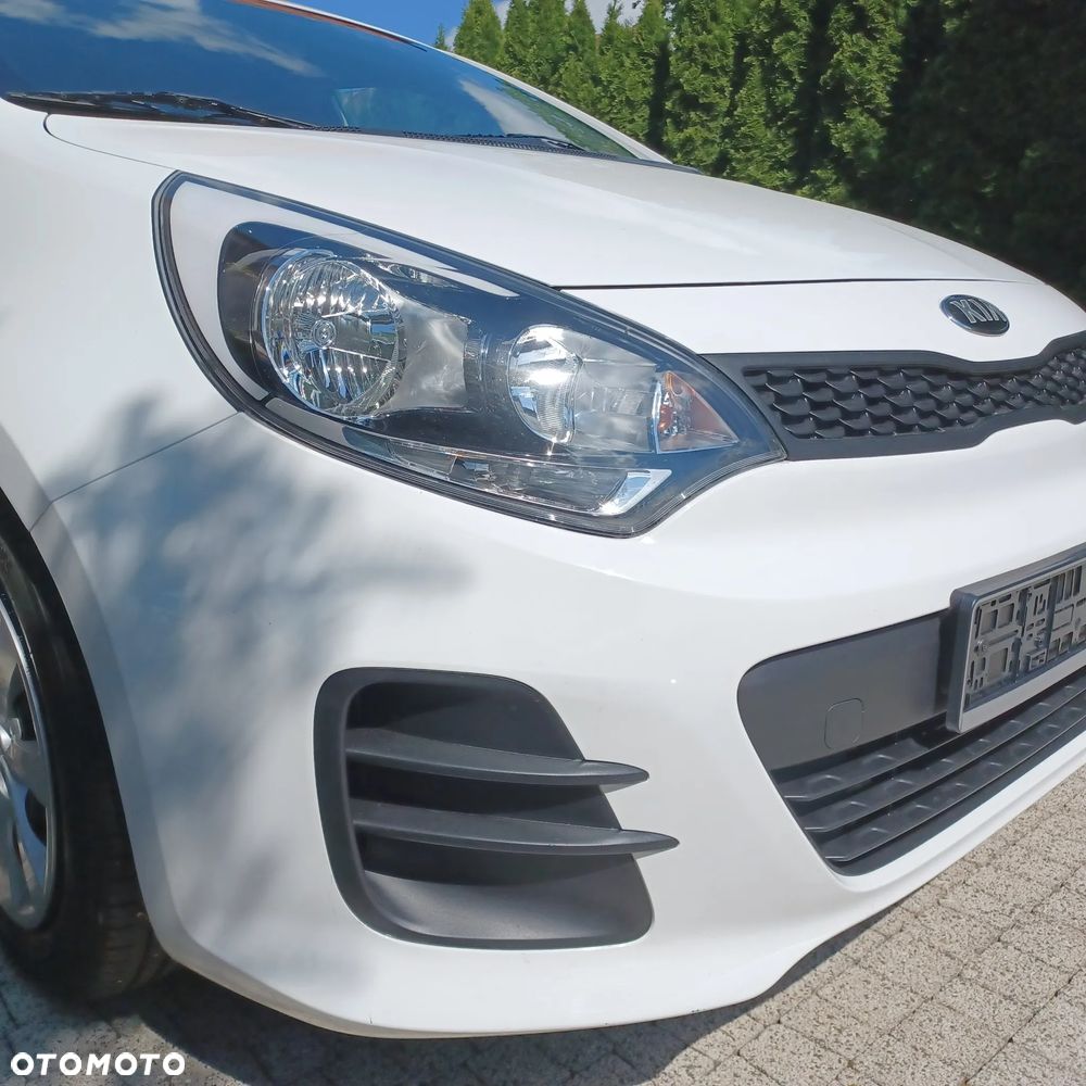 Kia Rio - 21