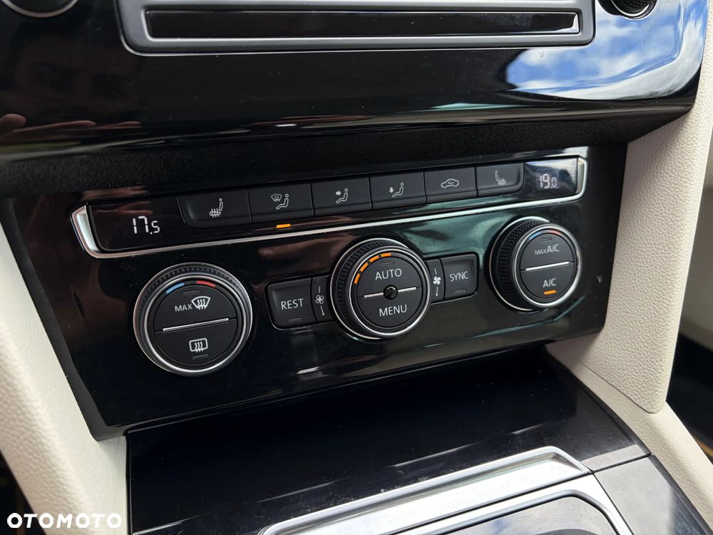 Volkswagen Passat Variant 1.8 TSI (BlueMotion Technology) DSG Highline - 31