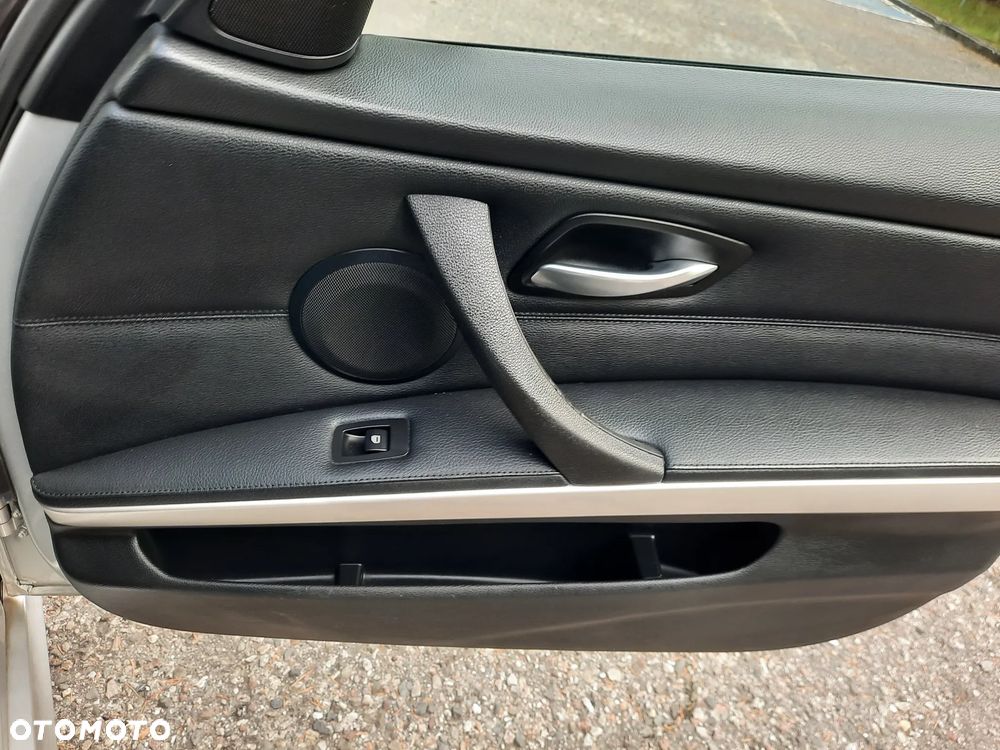 BMW Seria 3 320i Edition Exclusive - 20