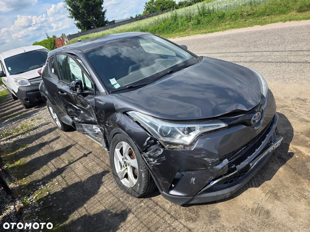 Toyota C-HR Lounge - 2
