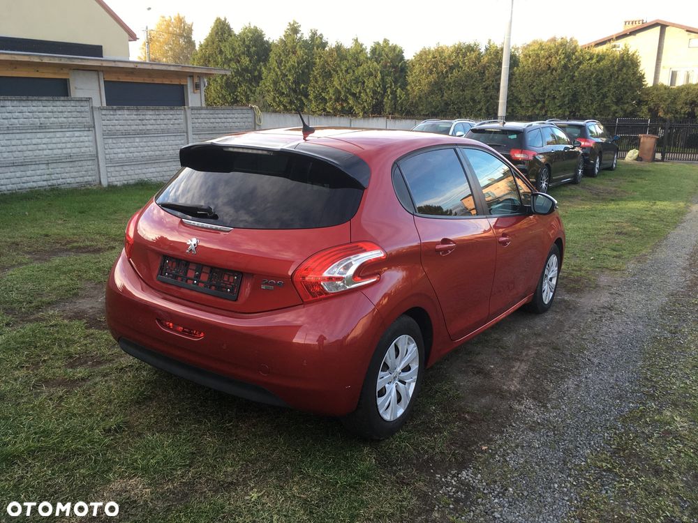 Peugeot 208 e-HDi FAP 92 Stop&Start Style - 8