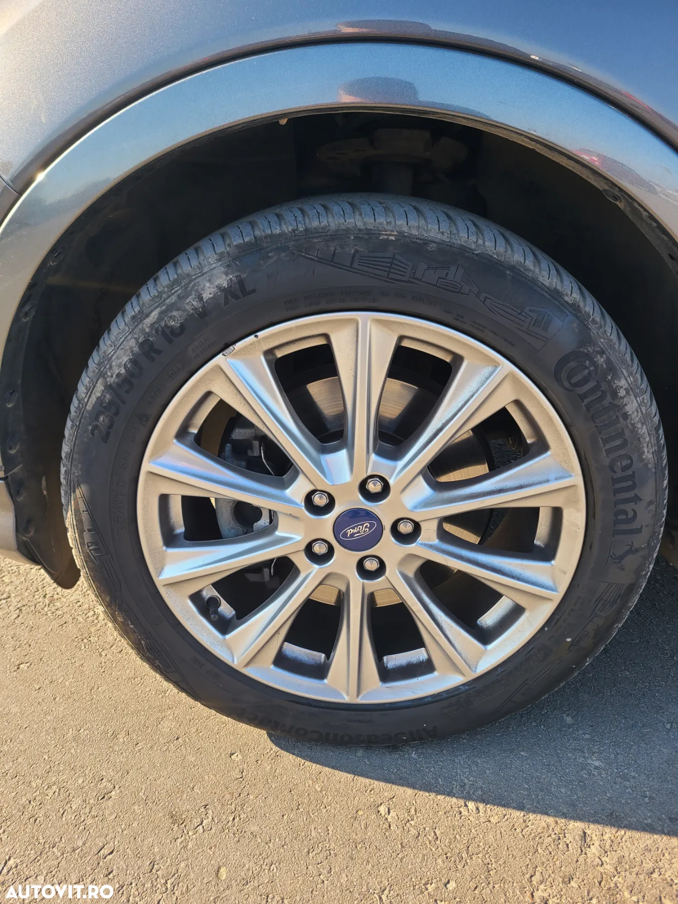 Ford Kuga 2.0 TDCi 4WD Powershift Vignale - 10