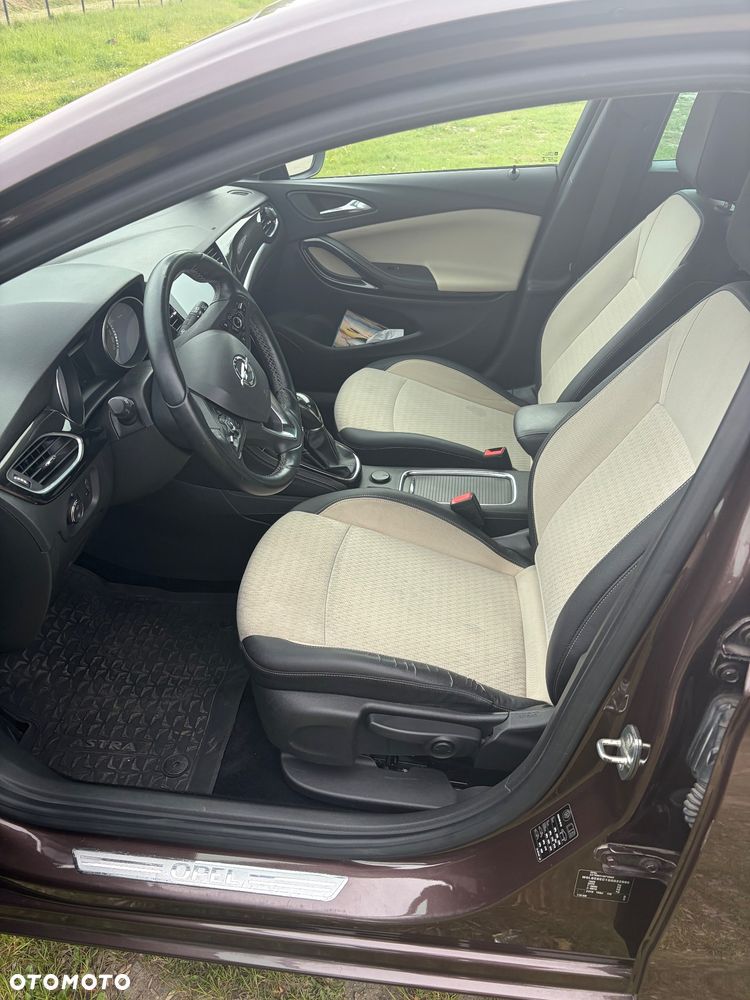 Opel Astra 1.4 T Elite - 7