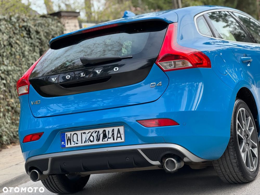Volvo V40 D4 Drive-E R-Design Summum - 13