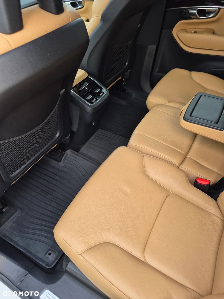 Volvo XC 90 T6 AWD Momentum 7os - 17