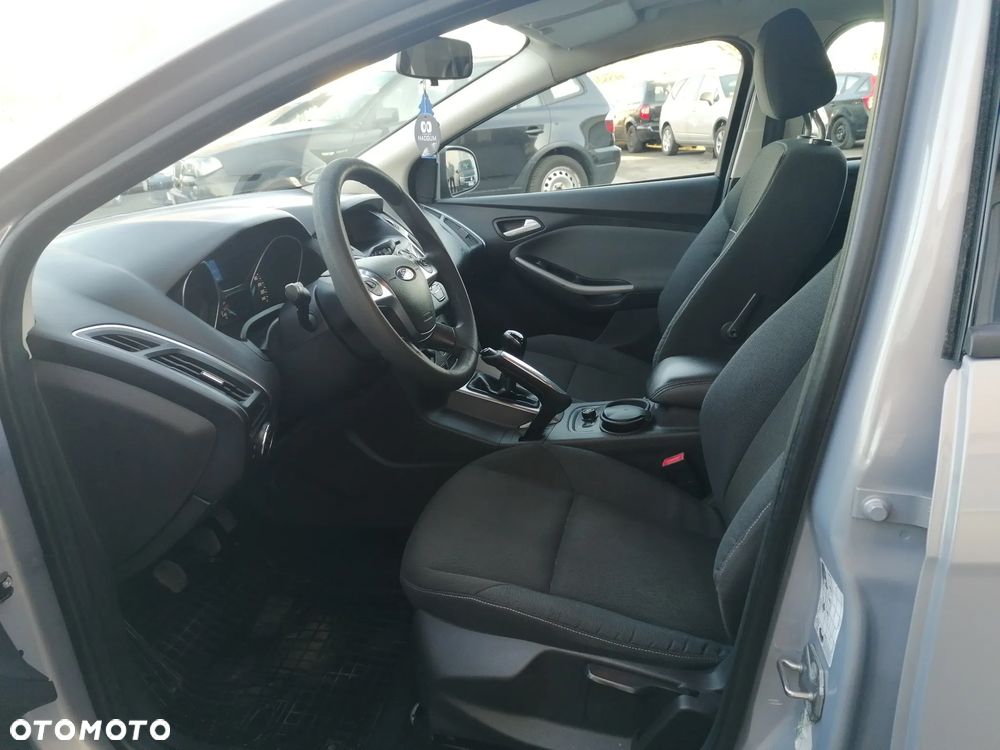 Ford Focus - 10
