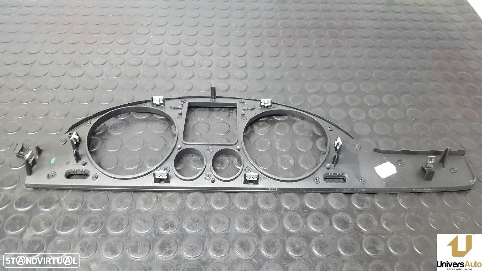 TAPA DO PAINEL DE INSTRUMENTOS VOLKSWAGEN PASSAT VARIANT (3C5) ADVANCE - 2