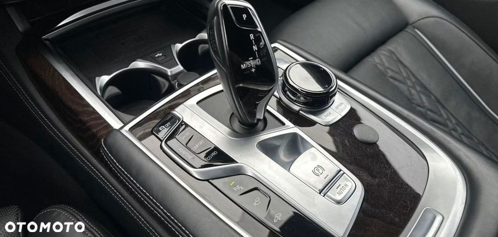 BMW Seria 7 740Ld xDrive - 10