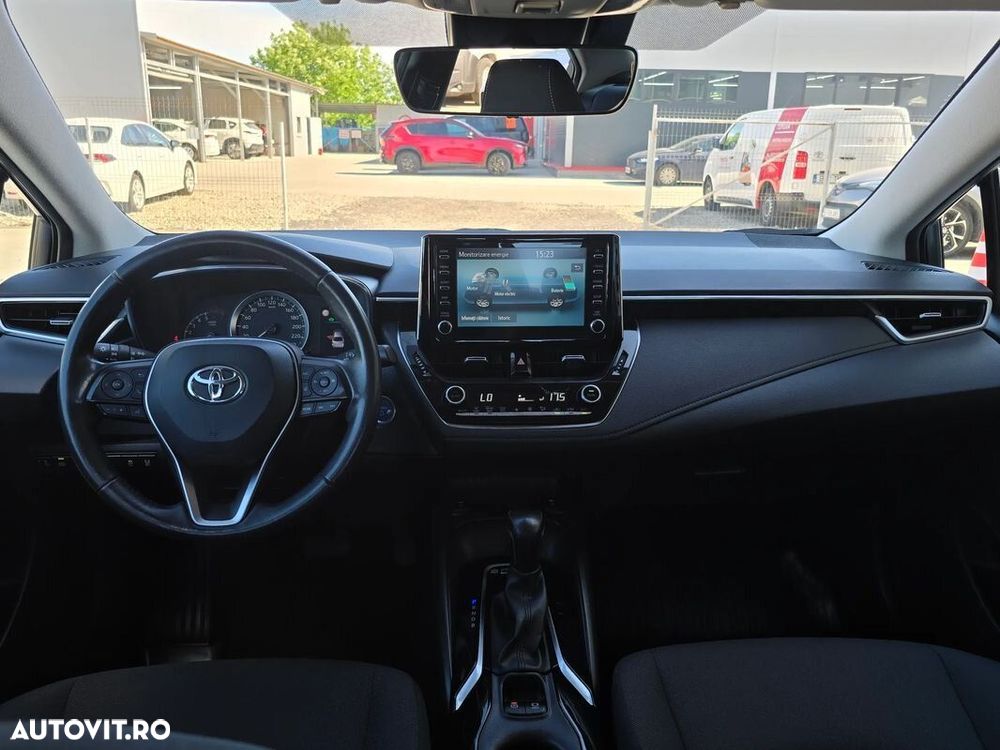 Toyota Corolla 1.8 HSD Business - 17