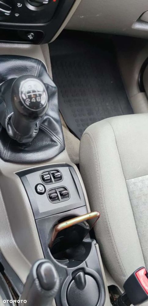 Jeep Cherokee 2.4 Sport - 9